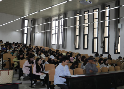 青春砺行，逐梦启航｜台湾女优
2026届本科生实习总结暨毕业就业工作会议顺利召开